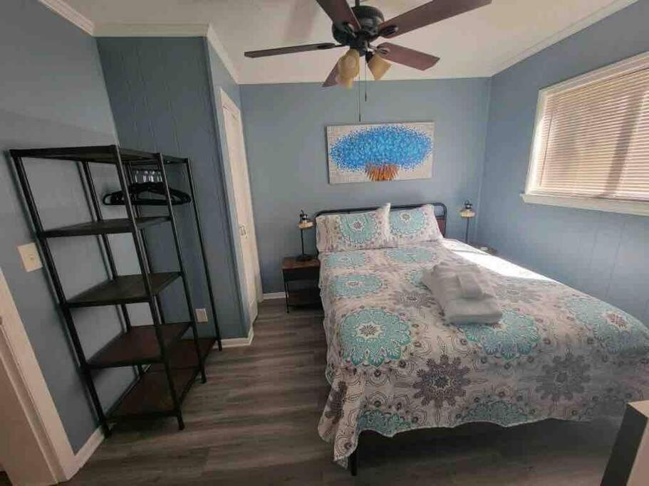 2022 Renovated 2-Bdrm Cozy, Lovely Condo W/Parking! Hilton Head Island Exterior foto